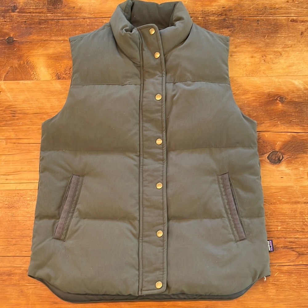 Womens Patagonia Down Vest Size Medium Olive Green